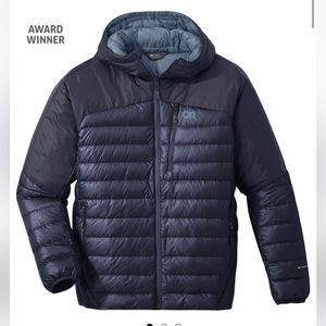 OUTDOOR RESEARCH Size L 800 Down Mens Naval Blue Helium Hooded Jacket Coat NWT